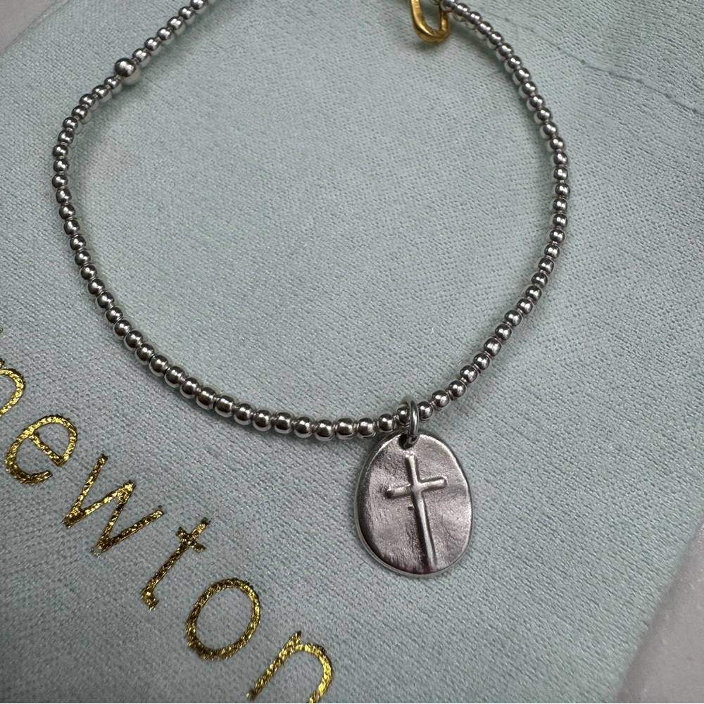 ENewton Silver Cross Pendant Bracelet - Picture 2 of 8